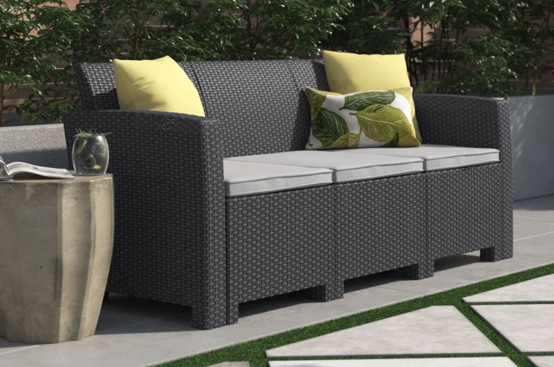 outdoor patio couch 