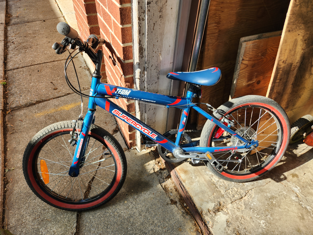supercycle used boys bikes 18 inch and 16 inch - photo 2