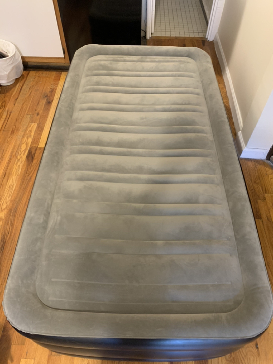 Bestway Air Mattress - photo 5