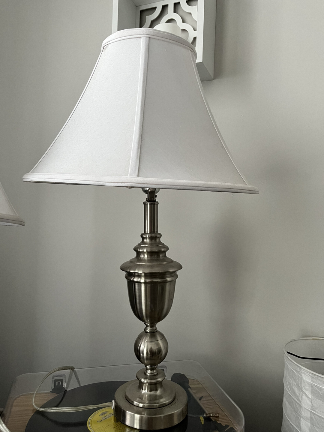 Table lamp