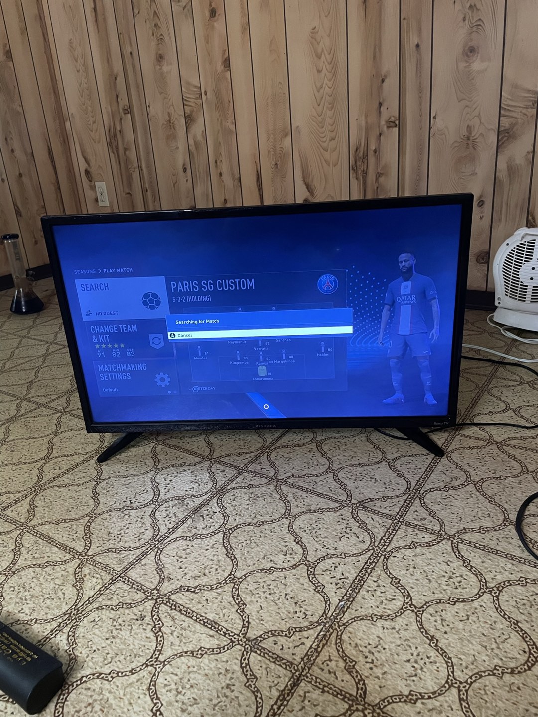 Insignia Roku Smart TV 32 inch