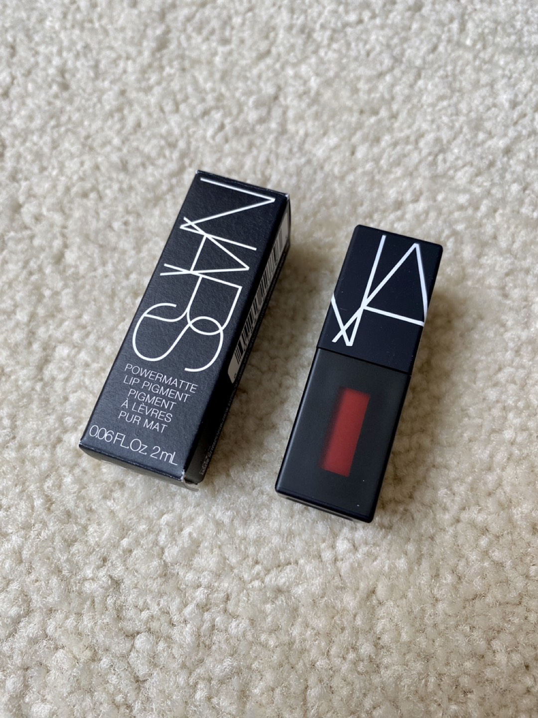 3 Deluxe Sample-Sized Lipsticks image indicator(3)