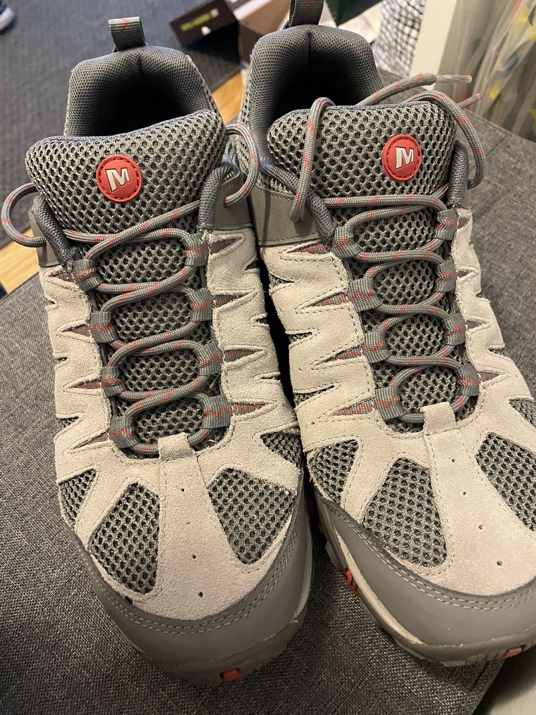 Merrell Men’s size US 10 Hiking shoes  Model J033017. - photo 4