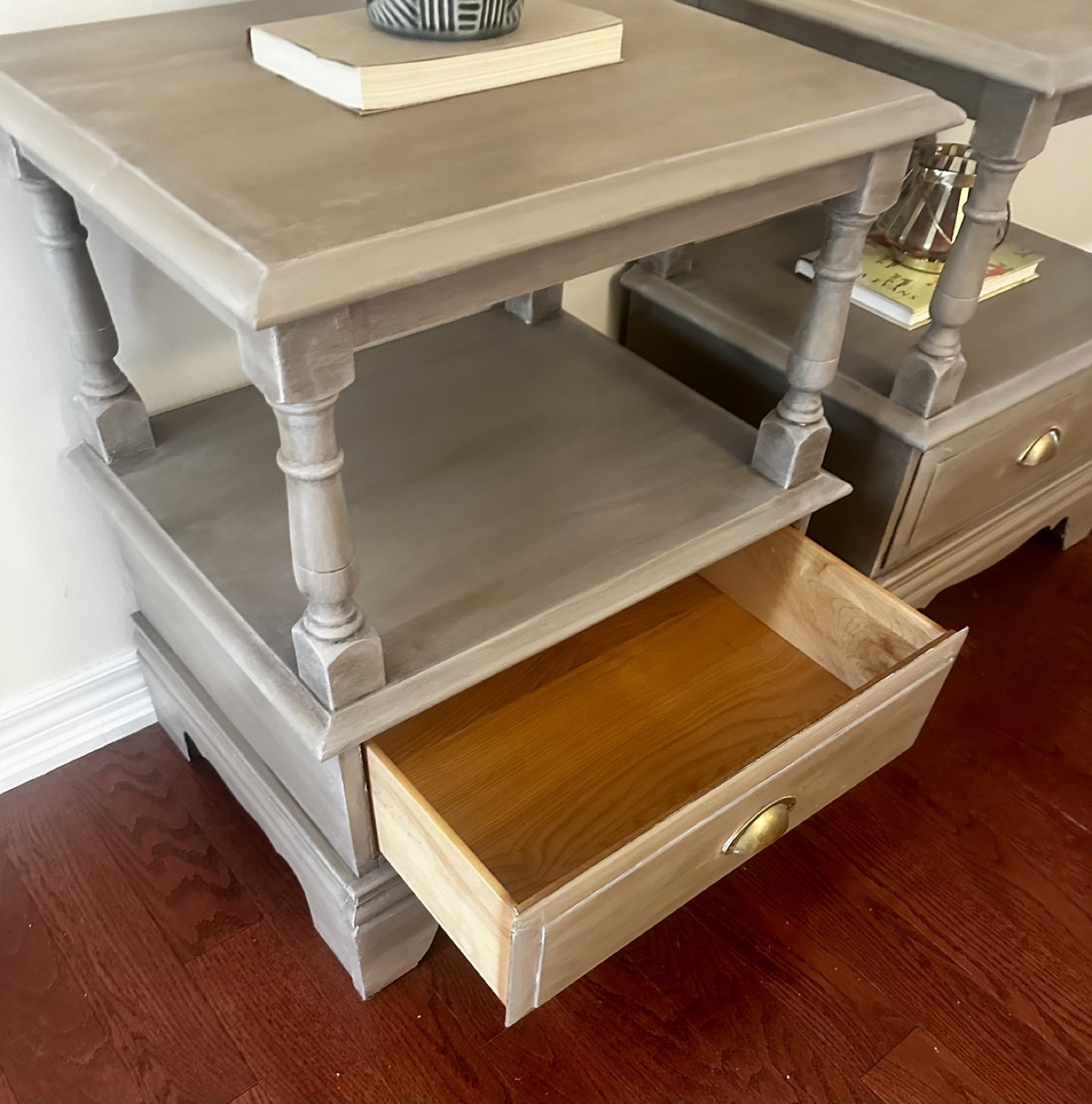 Pair of Solid Wood End/Night Tables - photo 3