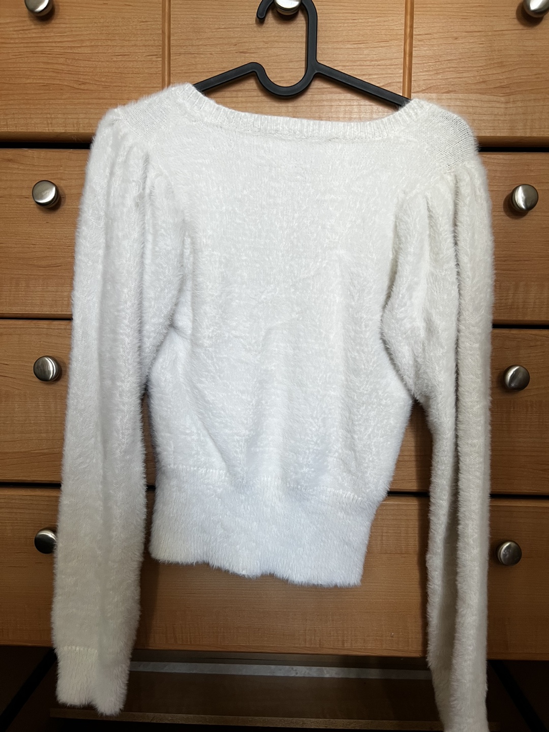 Women’s sweater with a nice shoulder structure - photo 2