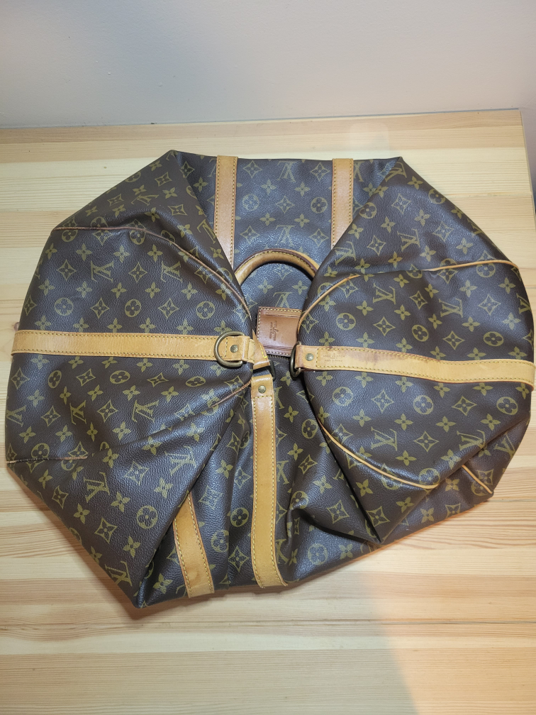 LV Authentic Keepall Size 55 - Preloved image indicator(2)