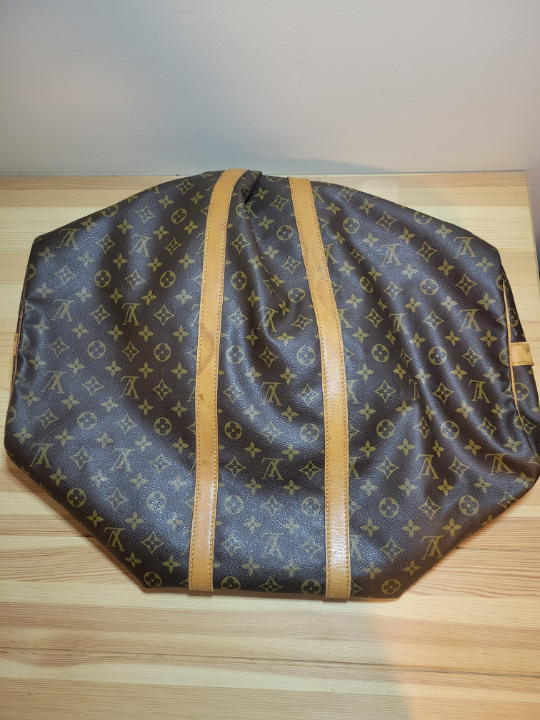 LV Authentic Keepall Size 55 - Preloved image indicator(3)