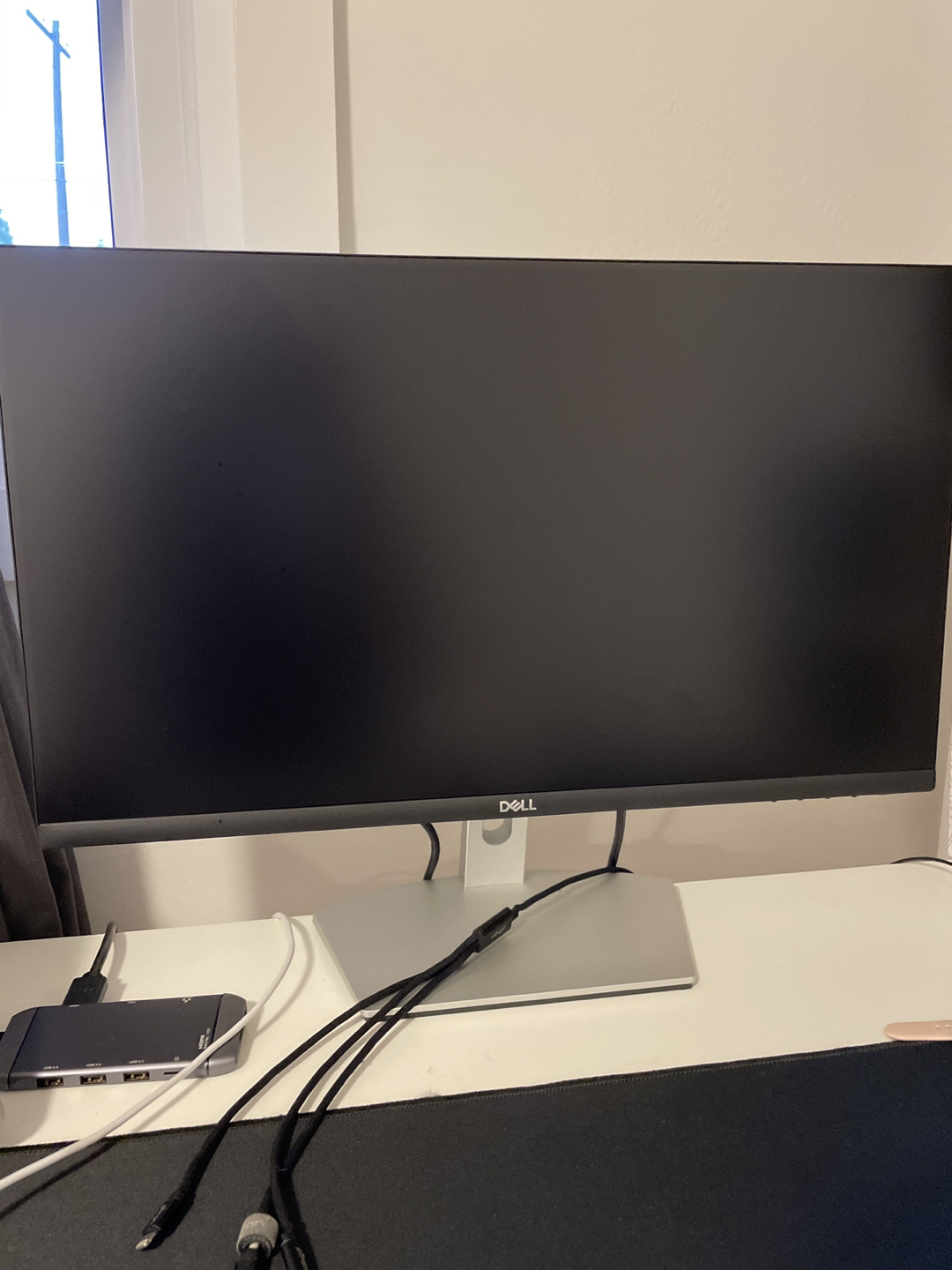 Dell LED Monitor 24inch - Free delivery