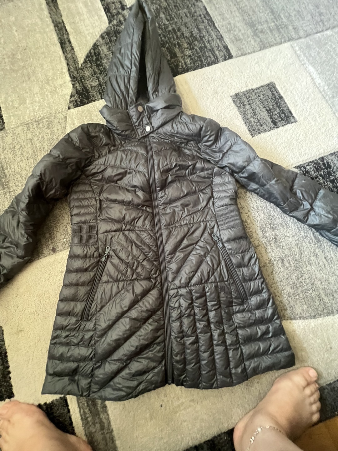 Women dark gray Bernardo puffer size m thumbnail