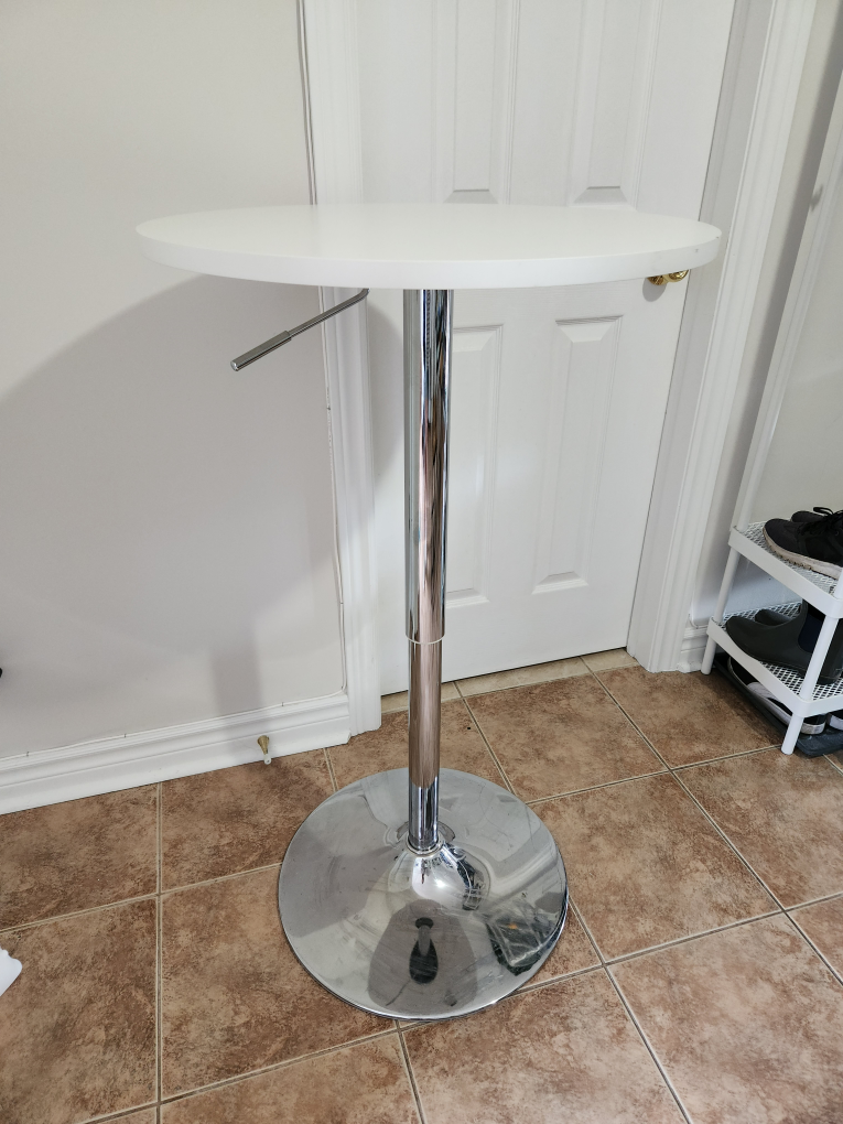Adjustable height kitchen/bar/cocktail table  - photo 2