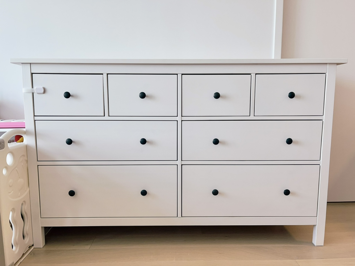 IKEA HEMNES 8-Drawer Dresser