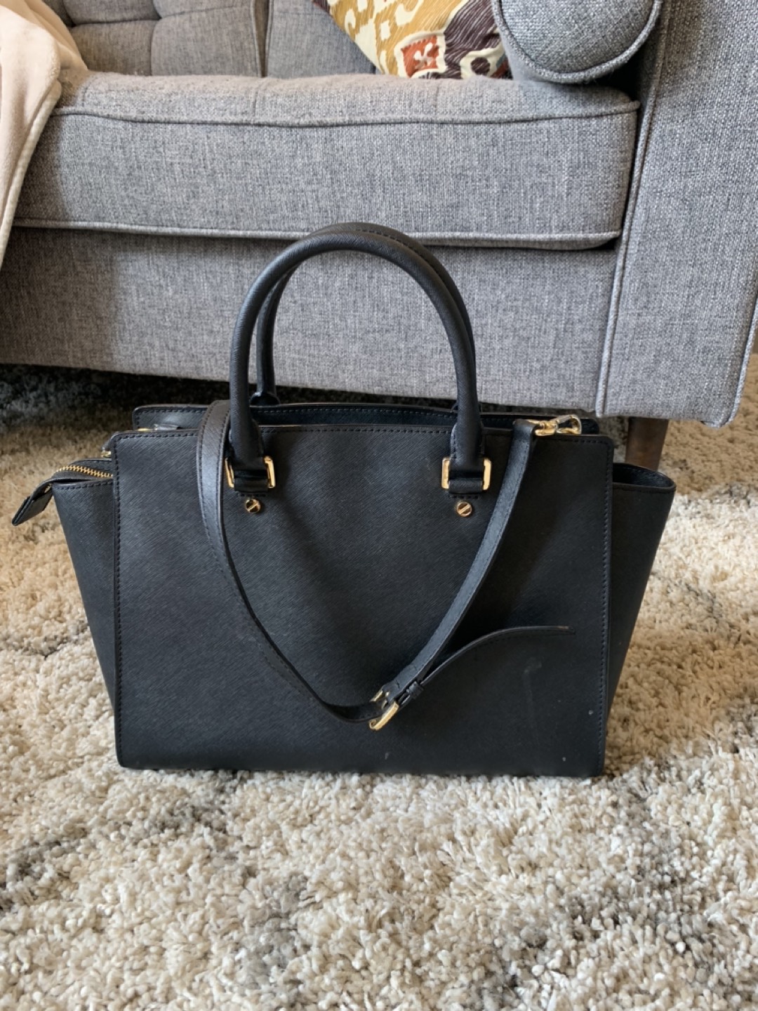 Michael Kors Selma Medium image indicator(2)