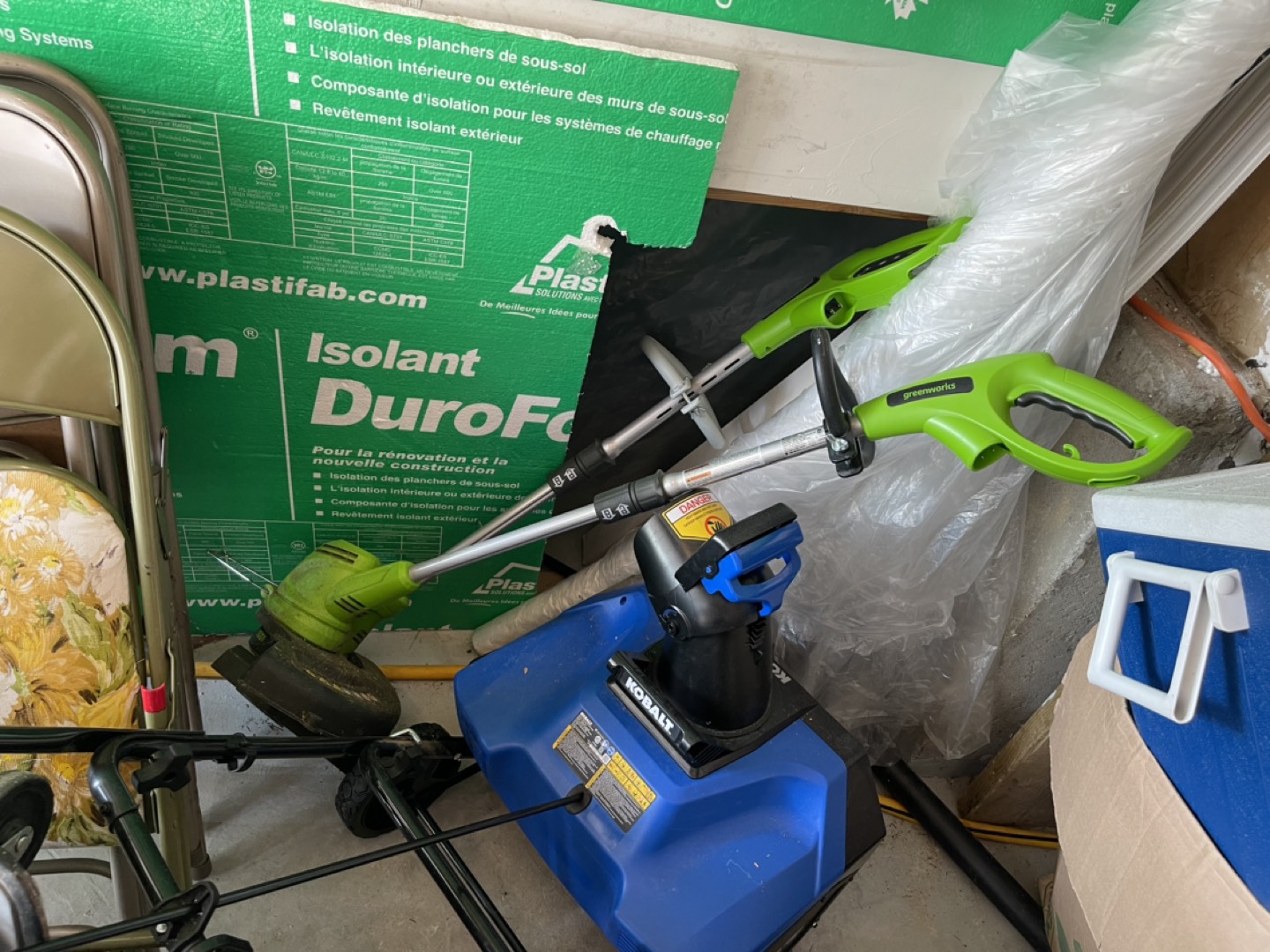 Garden and lawn maintenance equipment - photo 3