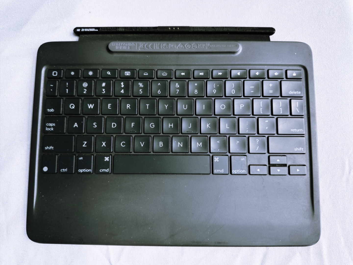 Apple iPad Air 3rd Generation (64gb)+Logitech Wireless Keyboard - photo 4