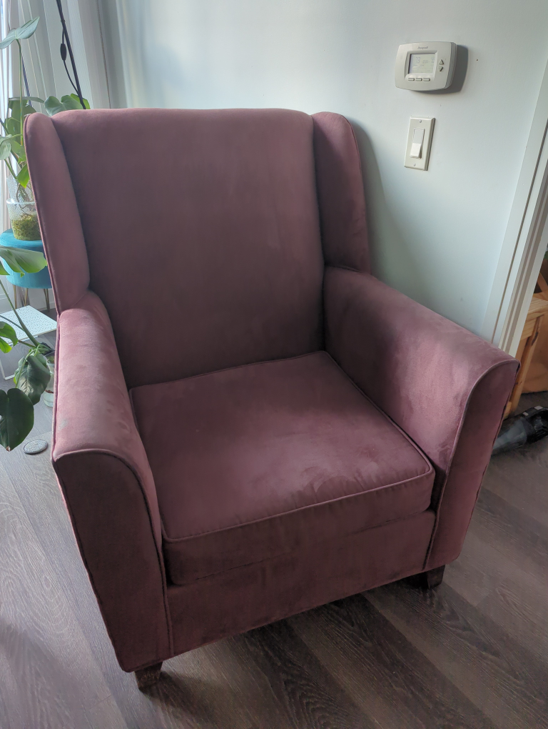 accent chair (sofa) thumbnail