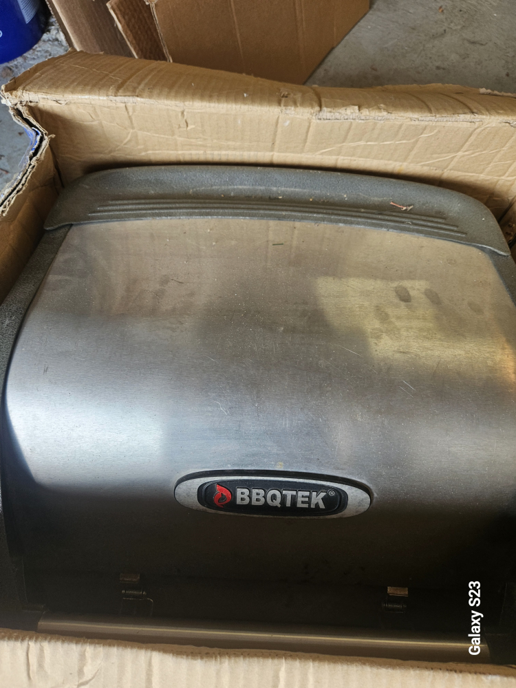 portable propane bbq  - photo 2