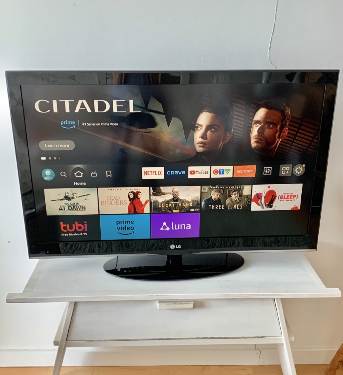 42” LG TV thumbnail