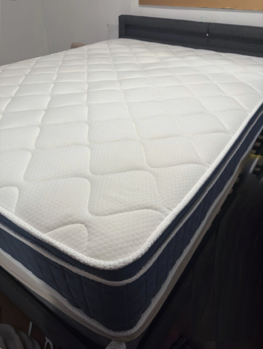 NEW Queen Mattress, medium firm