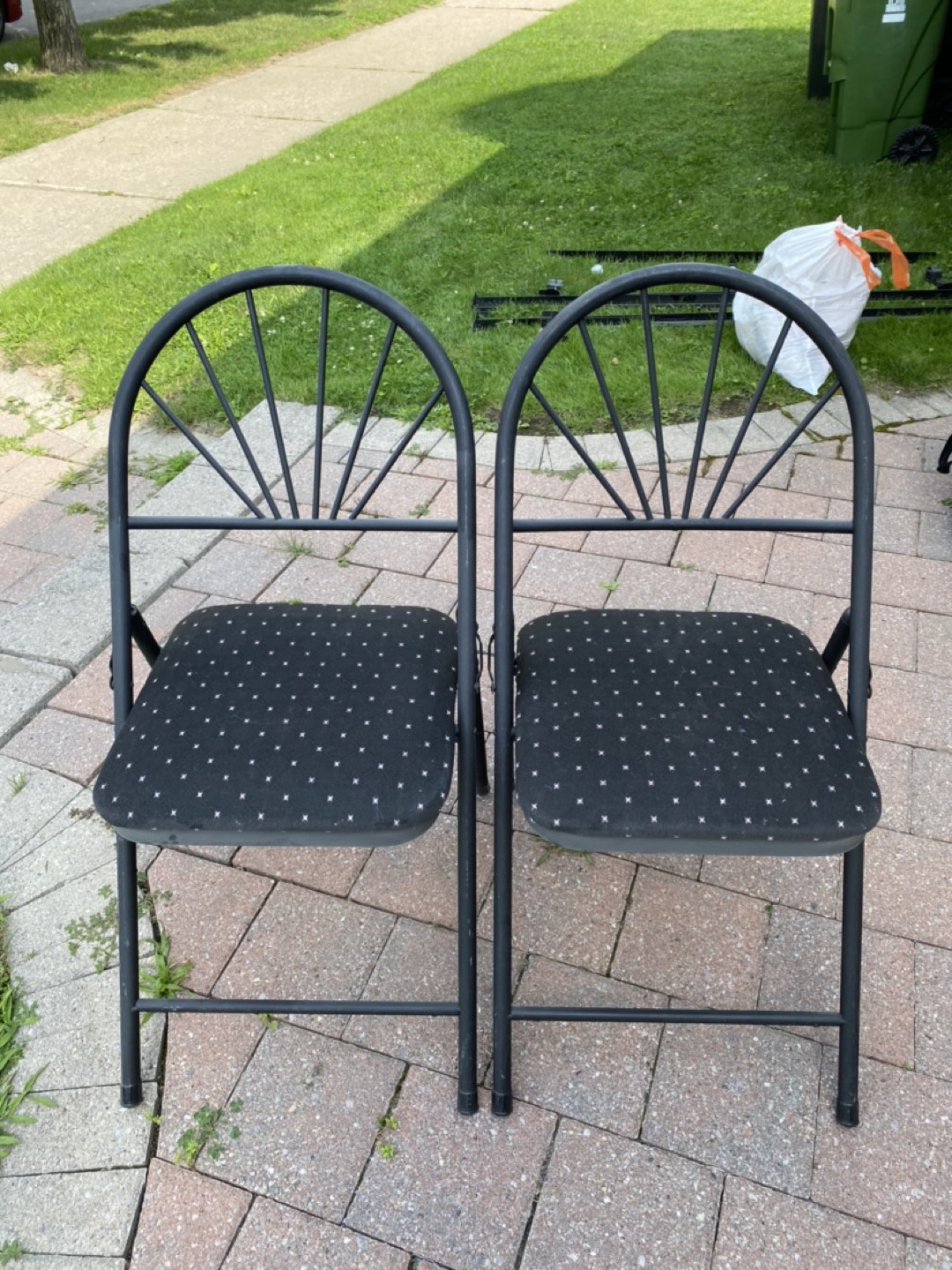 Folding chairs