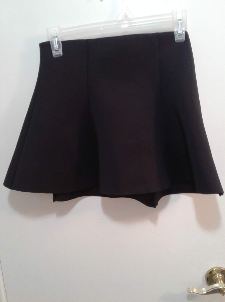 Forever 21 cute black skirt, size small (S) image indicator(3)