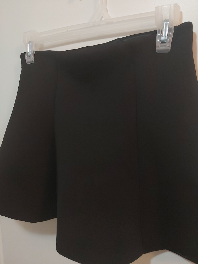 Forever 21 cute black skirt, size small (S) image indicator(4)