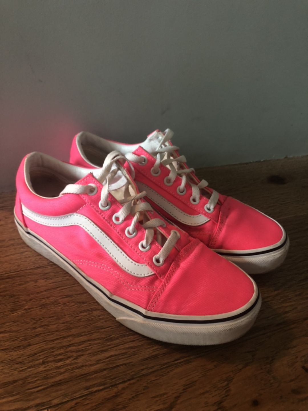 Vans women’s old skool pink shoes size 7.5 - photo 2