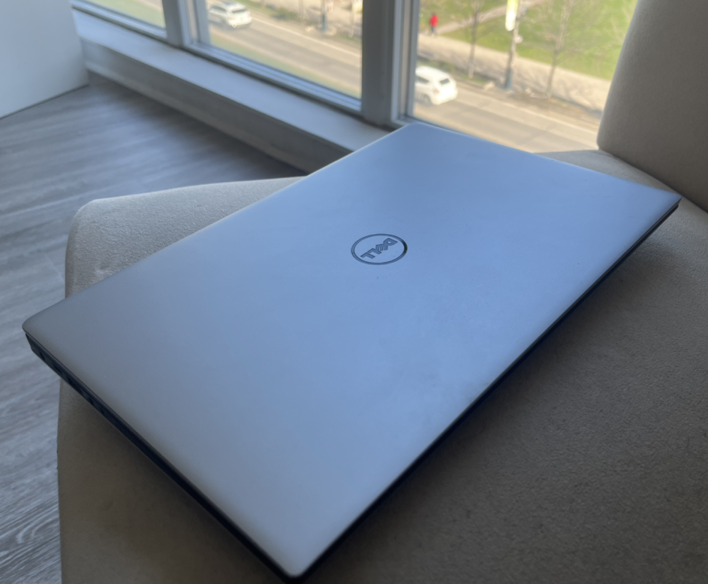 Dell XPS 9360 13 inches touchscreen laptop. - photo 3