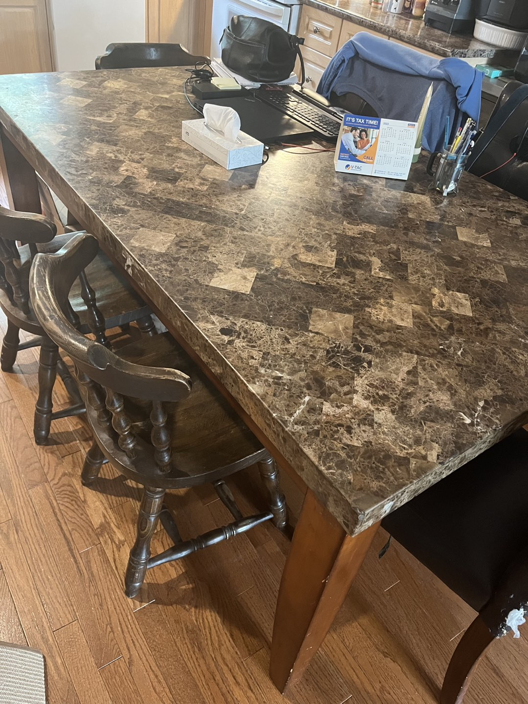 *** FREE***Dining Table - Marble/Granite image indicator(2)