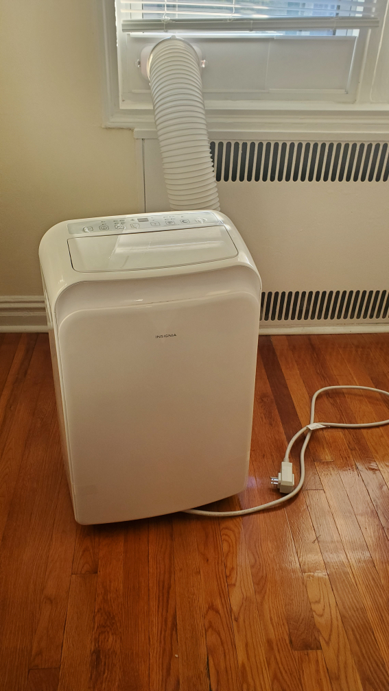 Portable AC for sale - used for 3 summers - photo 4
