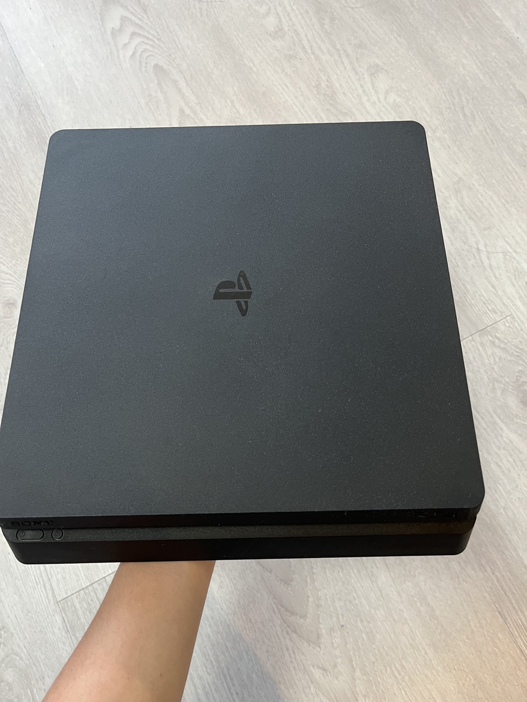 PS4 Slim Black with 2 Controllers and 10 Games image indicator(3)