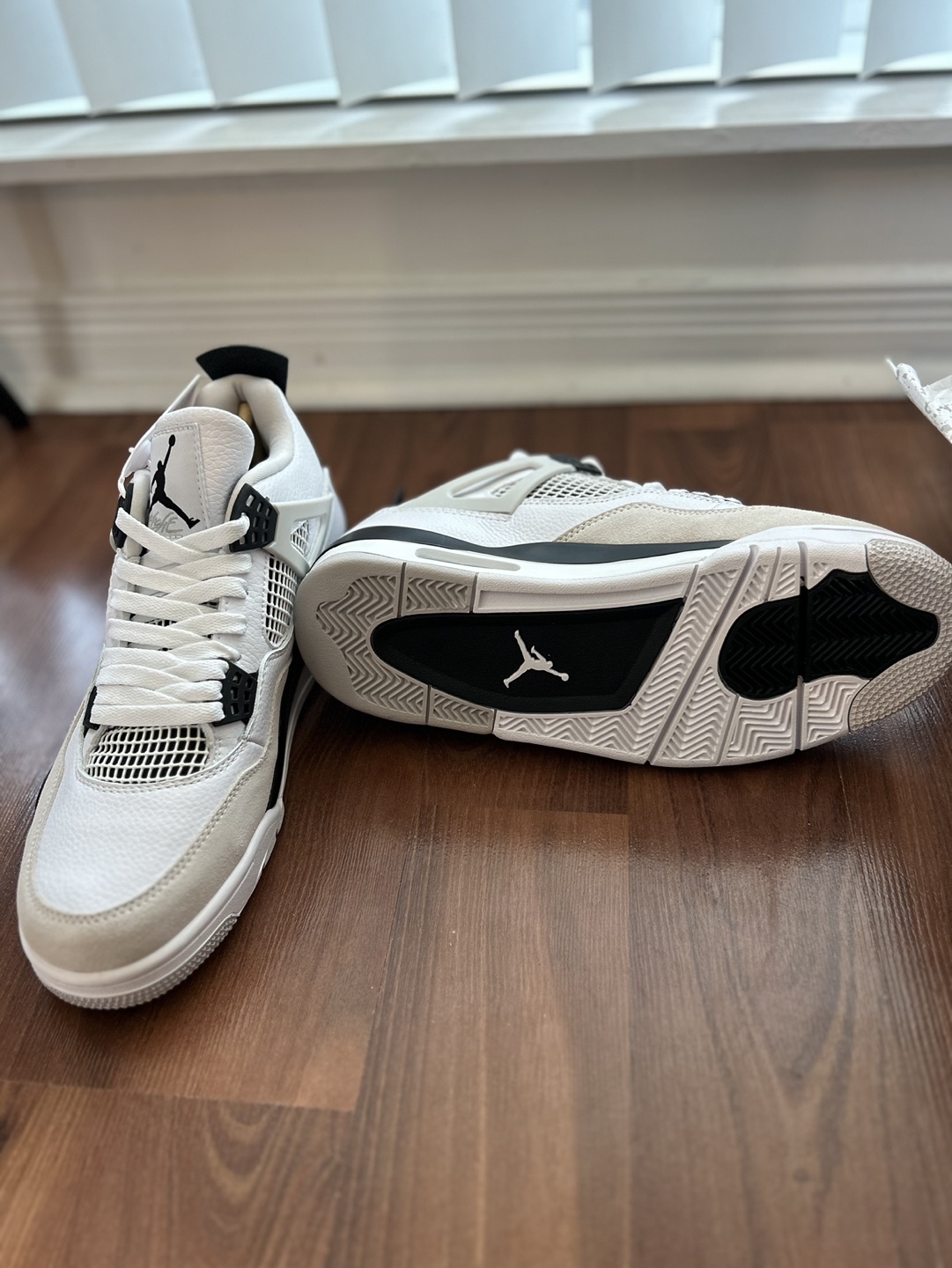 Air Jordan 4 Retro Military Black - photo 3