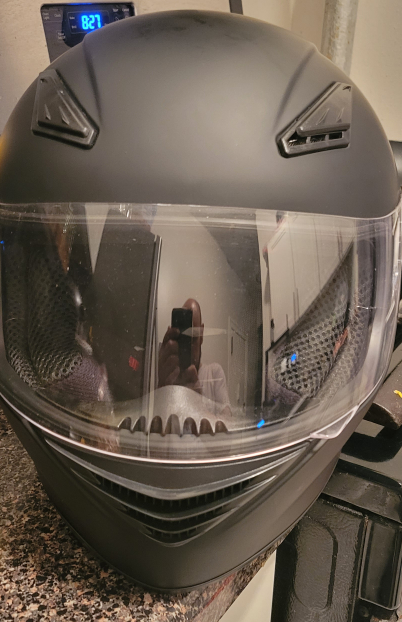 helmet full face ! Never Uses new thumbnail