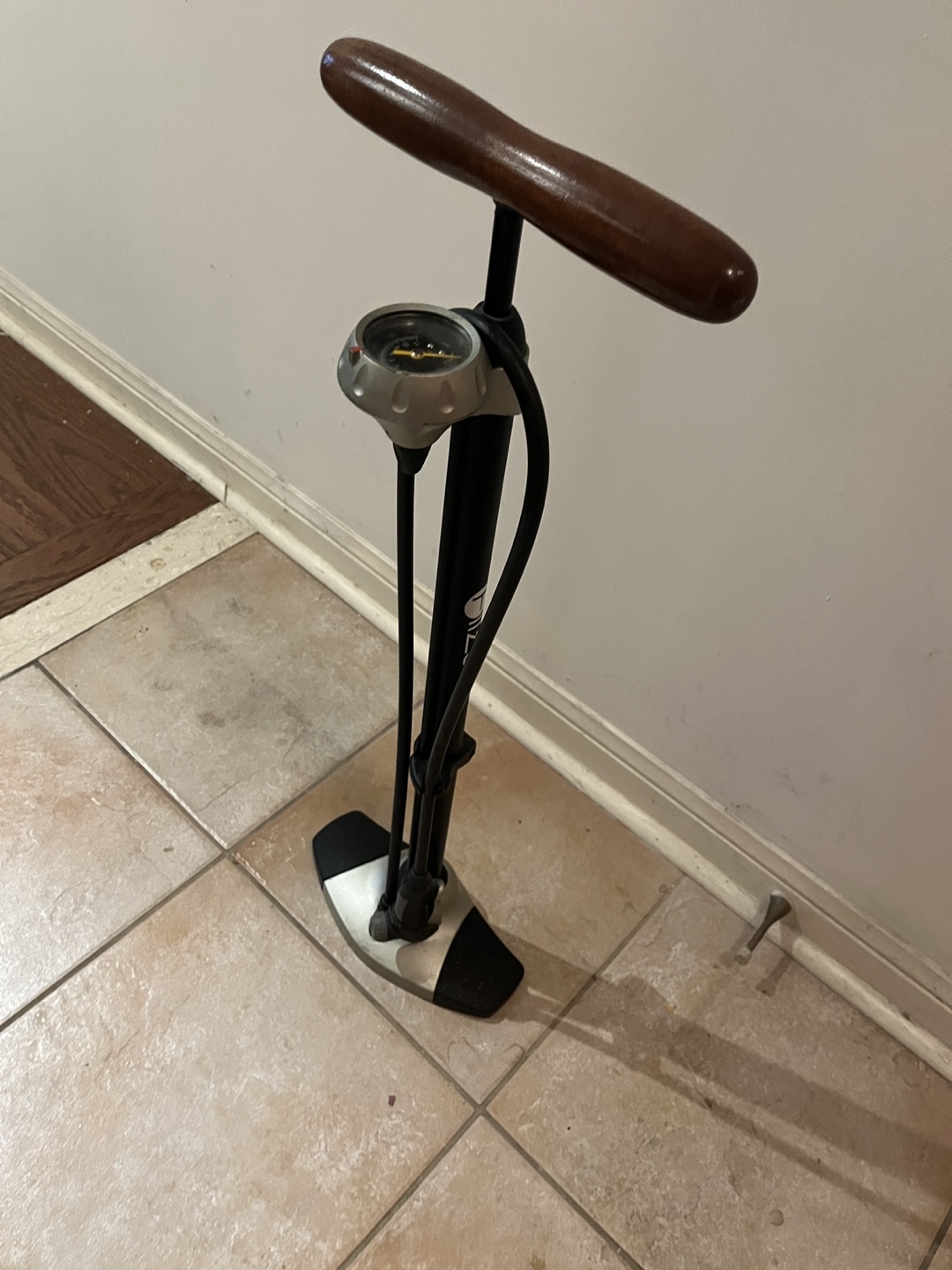 Filzer bike air pump image indicator(2)