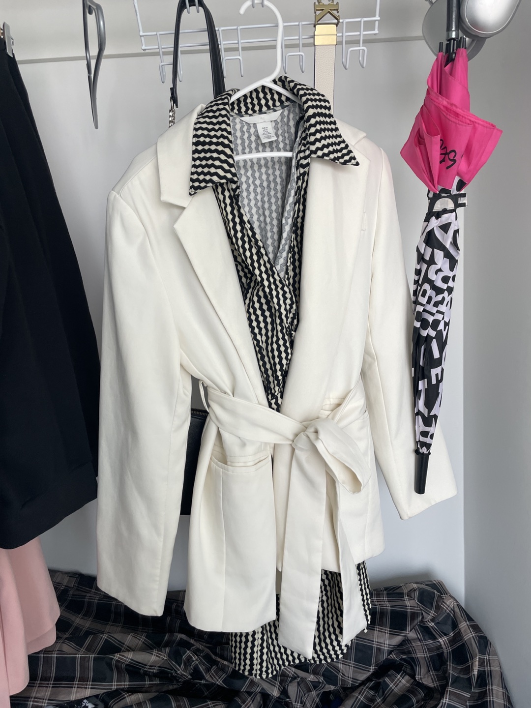 One-piece and Jacket set: $10 - photo 2