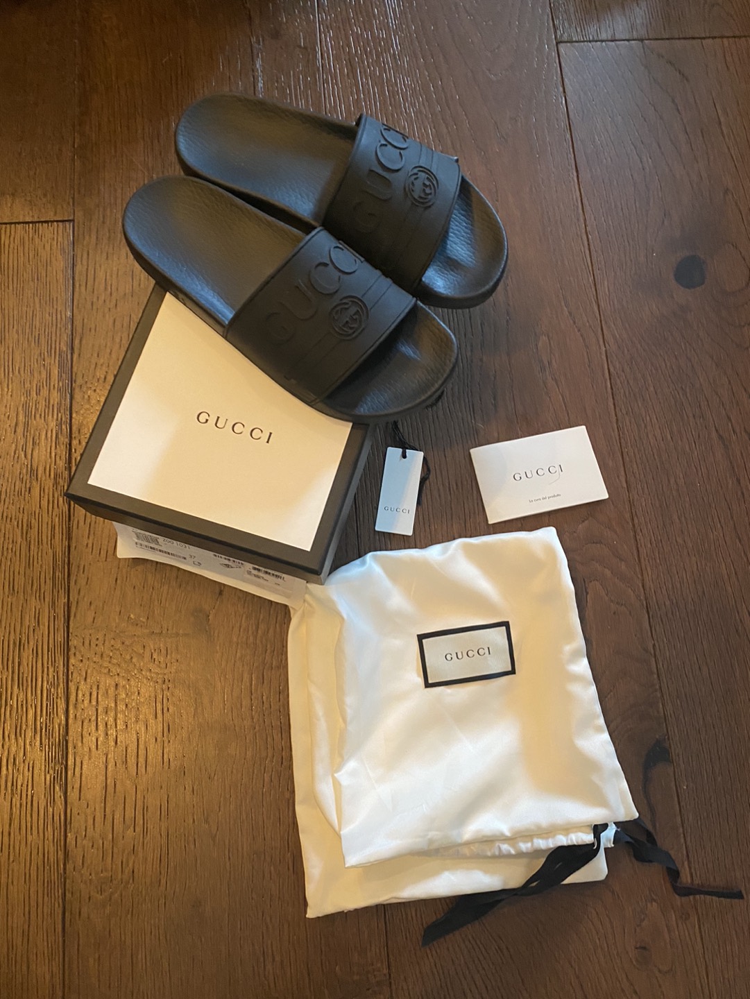 Gucci Slides Sandals thumbnail