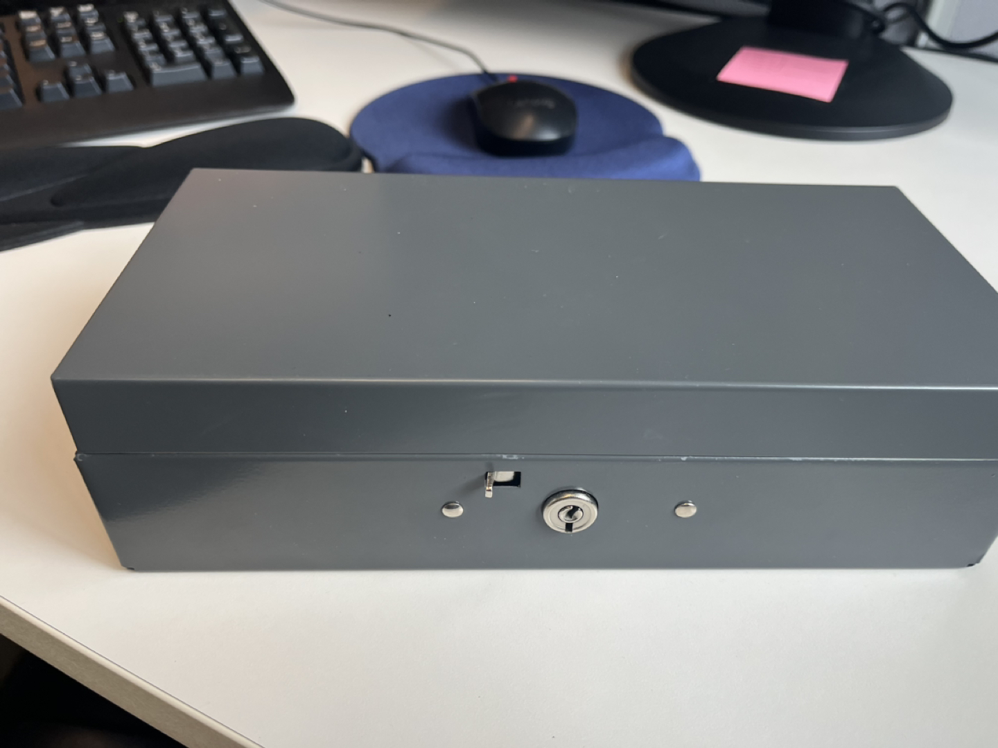 Metal storage box with lock and key image indicator(2)