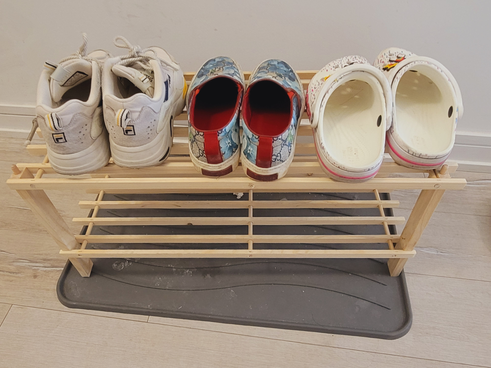 shoes rack