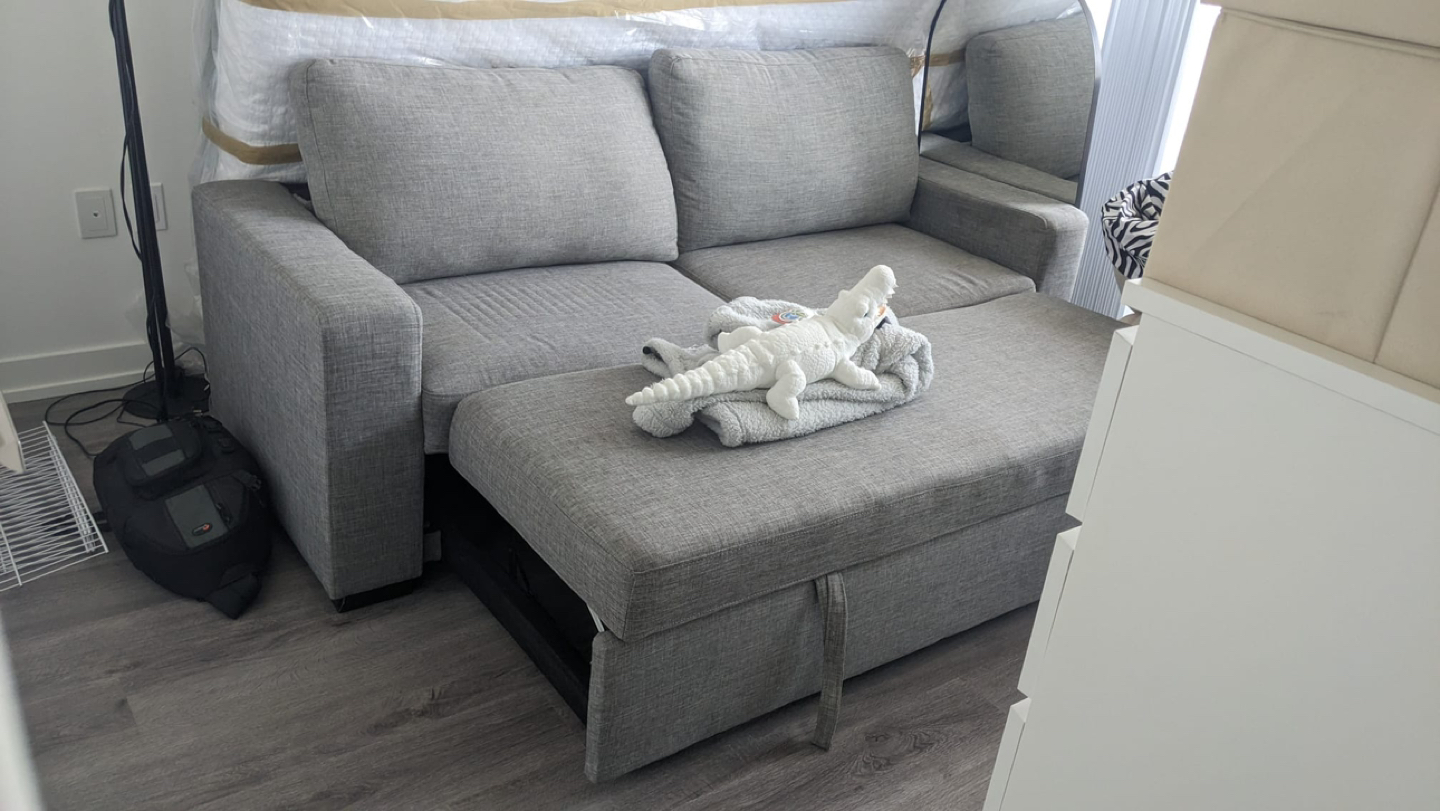 Sofa 🛋️ like new thumbnail