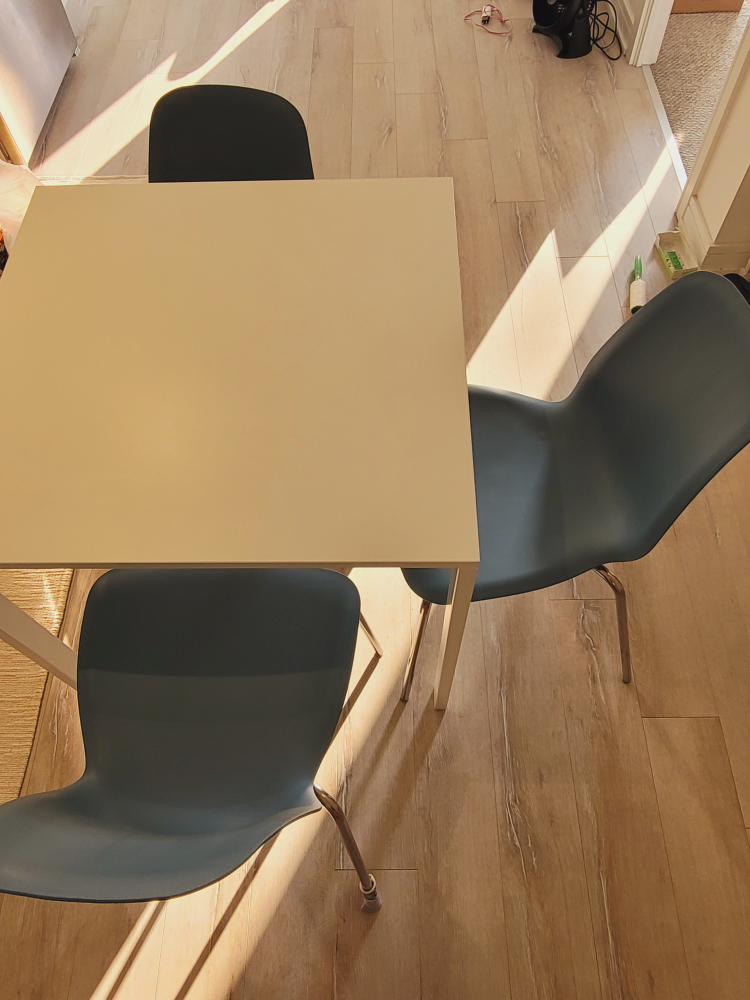 ikea table and chairs