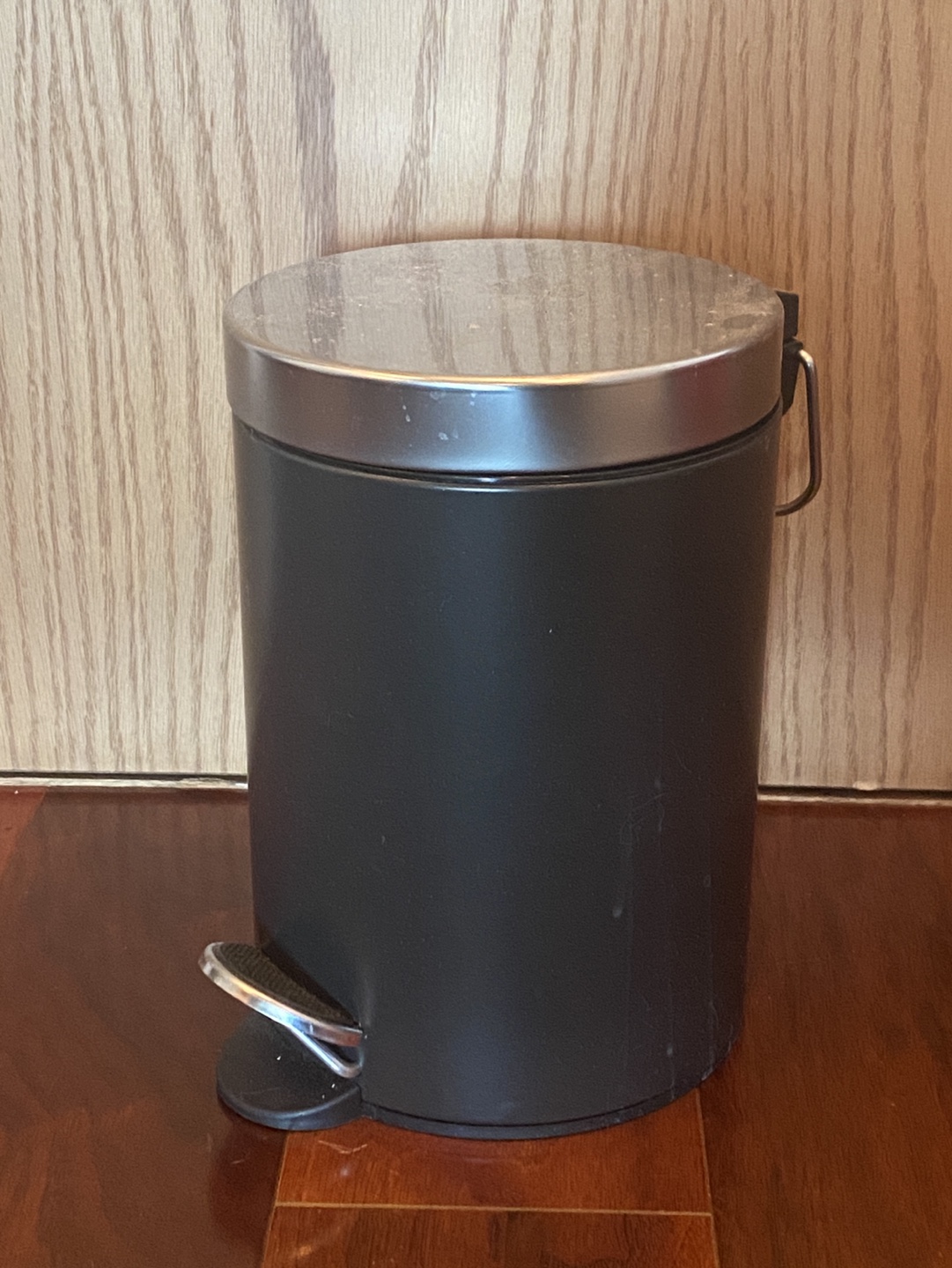 Small Black Ikea Trash Can thumbnail