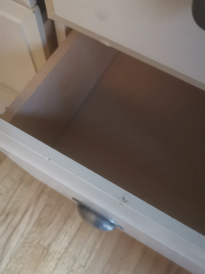 White Sauder Dresser / Chest Drawer  - photo 5