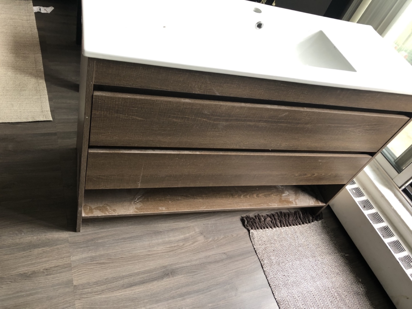 One year old vanity for sale 🏒 - photo 4