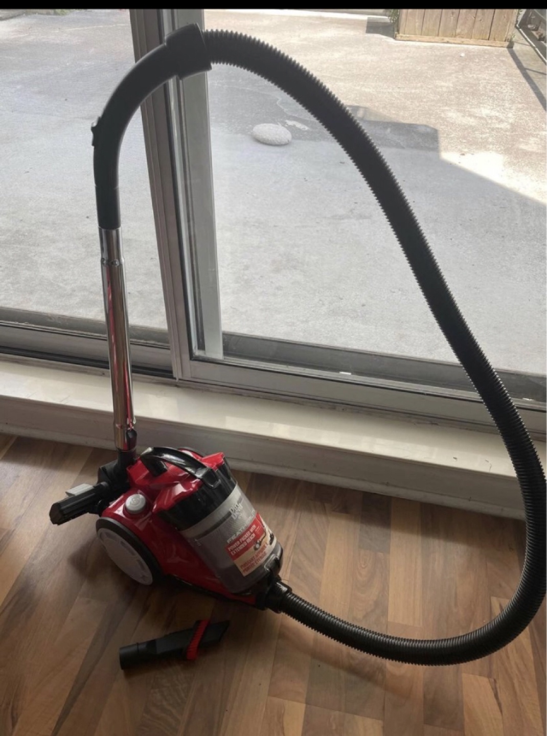 Vacuum cleaner bagless thumbnail