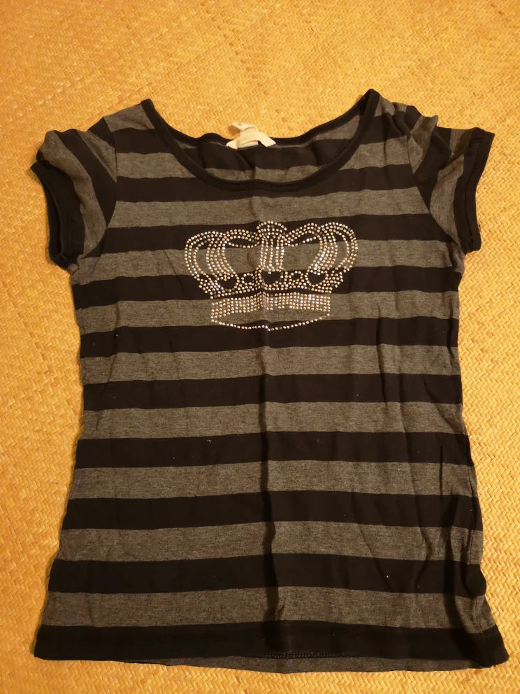 Striped black and grey tshirt  thumbnail