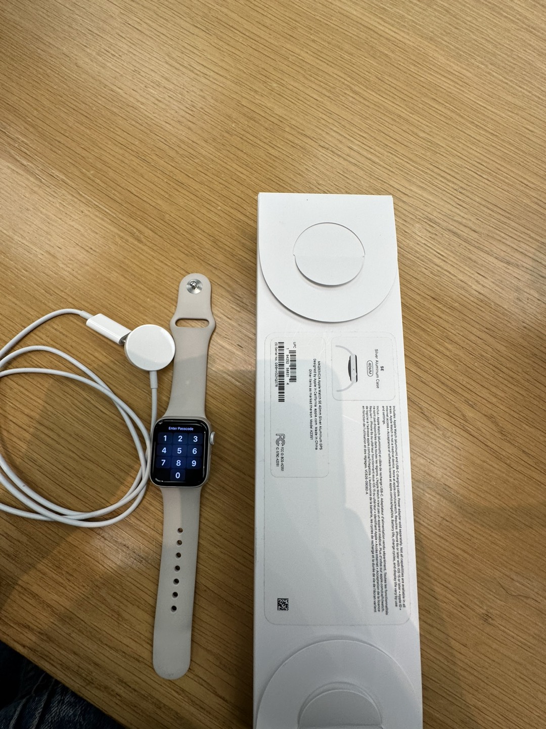 Apple Watch SE in mint condition - photo 4