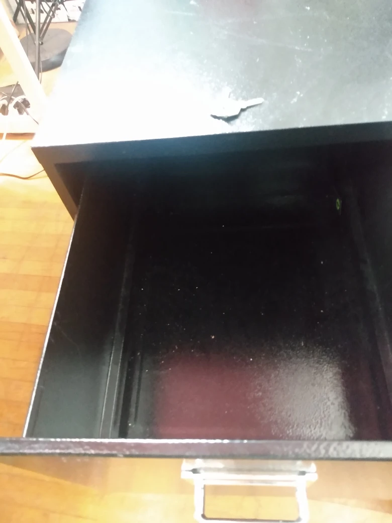 filing cabinet  - photo 3