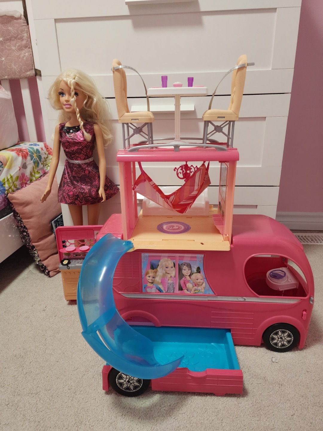 Barbie van