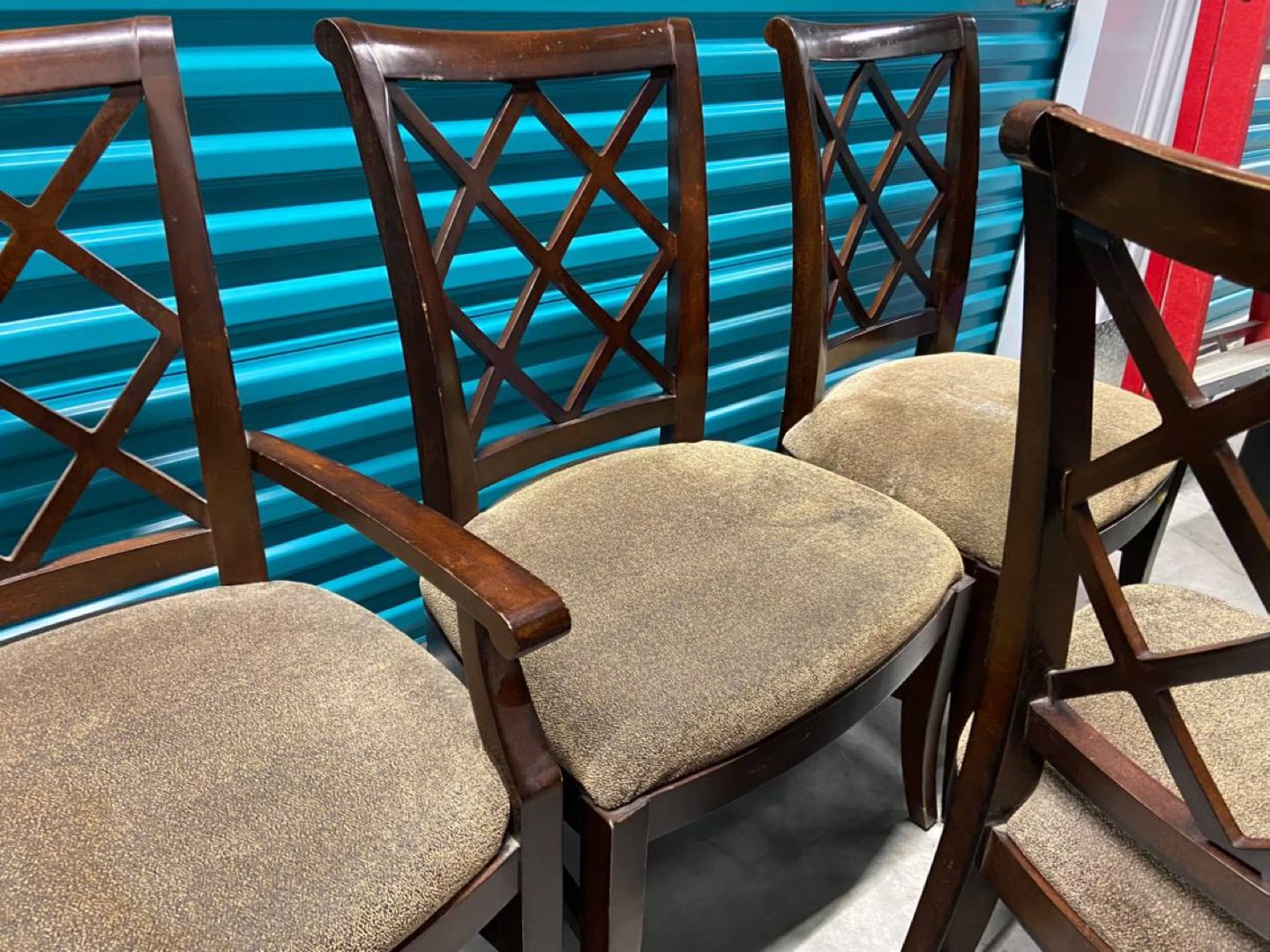 Wooden table and chairs for sale - photo 4