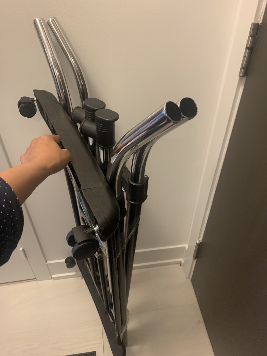 Double Clothing rack on wheels ( downsizing sale) - photo 5