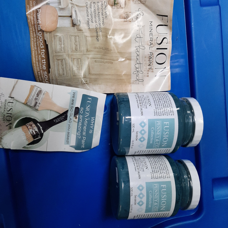 2 containers of Fusion Paint - photo 2